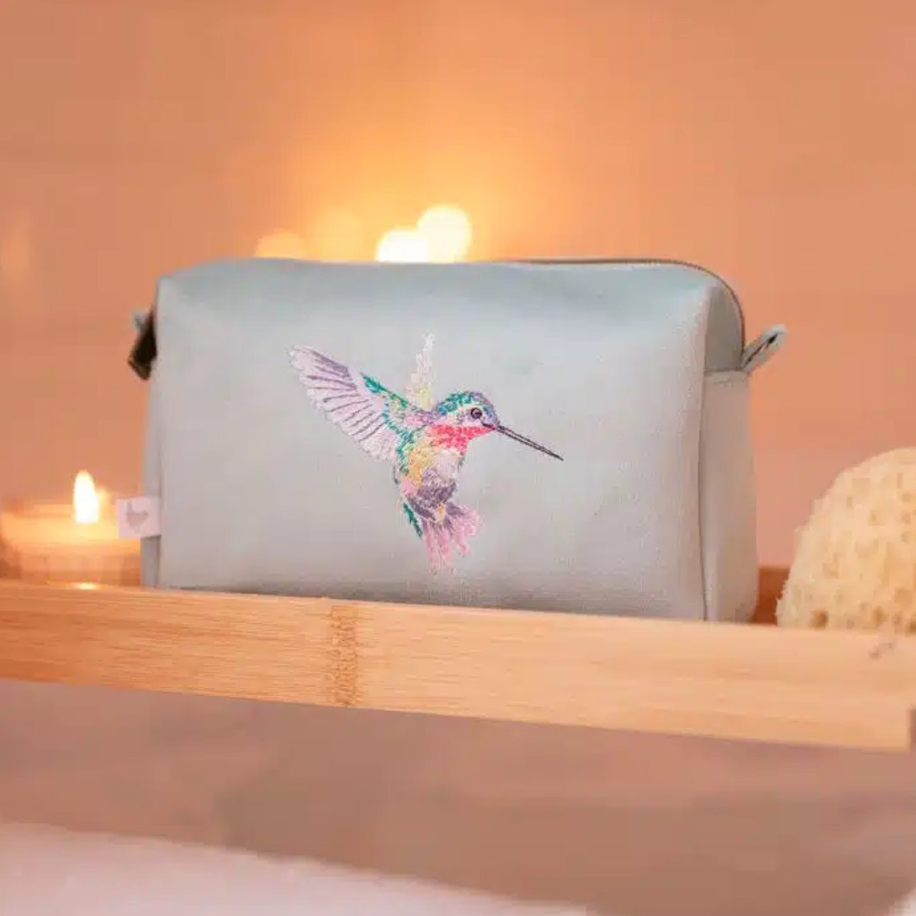 Wisteria Wishes Kolibri sminkeveske - Bilde 2