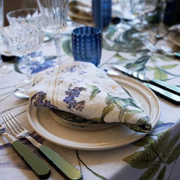 Blue Flower Garden Linen Tablecloth 145x350 cm - Bilde 4