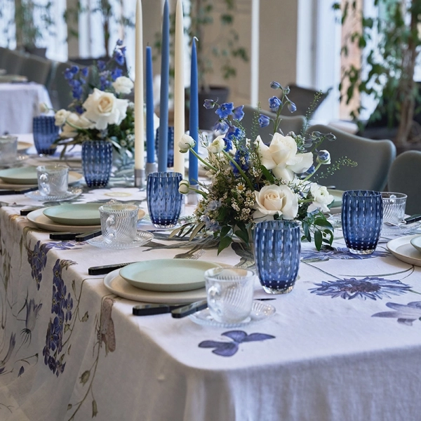 Blue Flower Garden Linen Tablecloth 145x350 cm - Bilde 2