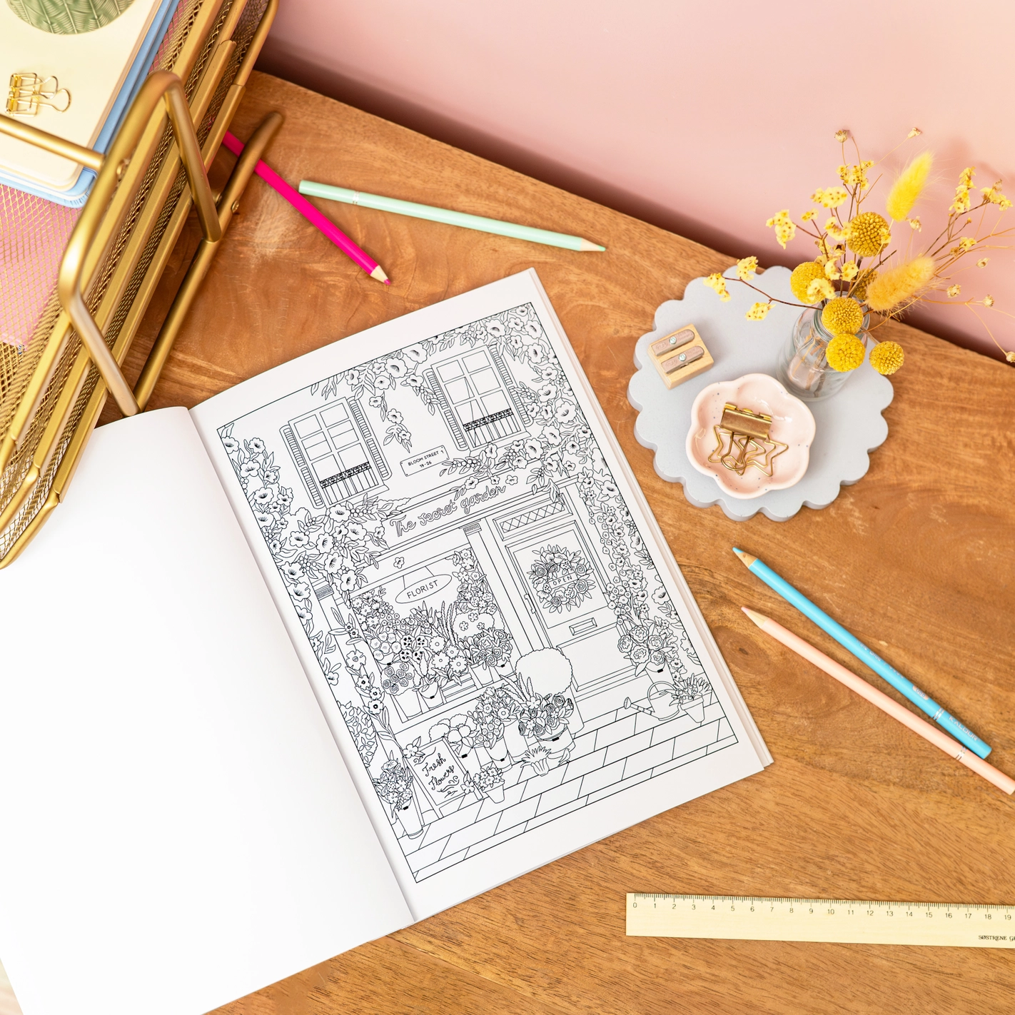 Colouring Book: Shopfront Scenes - Bilde 8