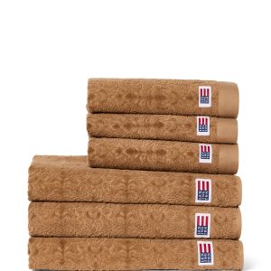 Velour jacquard ornament towel, fudge