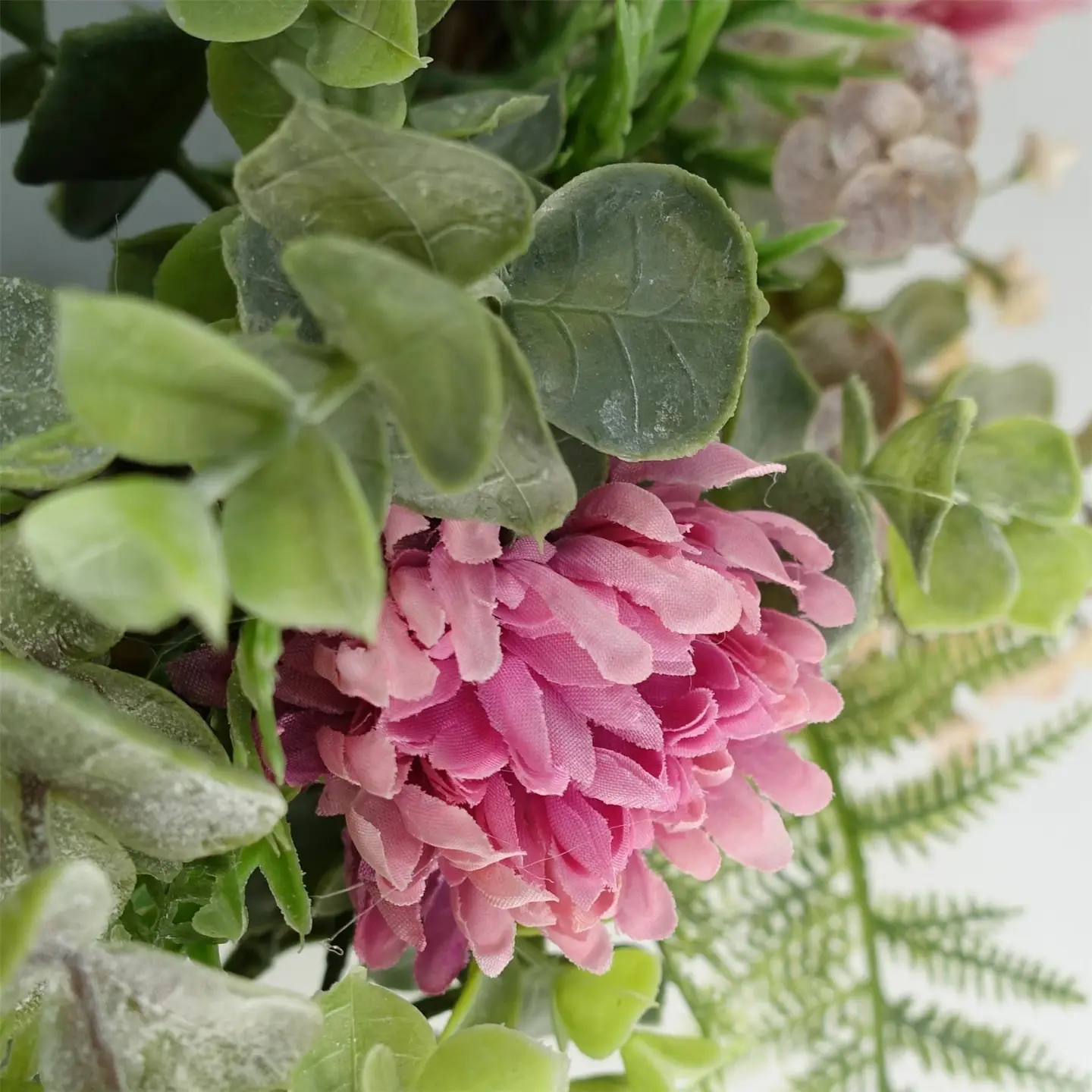 Krans med rosa blomster - Bilde 2